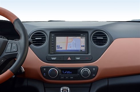 02_Hyundai-i10-Go-Fraai-voordelig-en-met-geintegreerd-navigatiesysteem.jpg