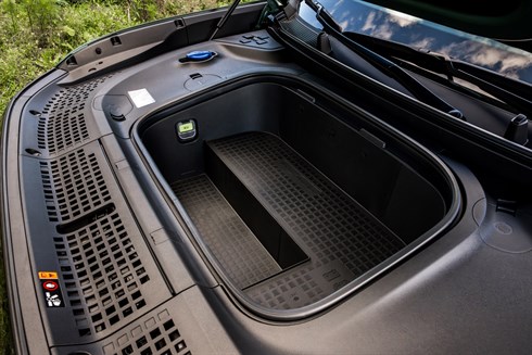 Hyundai_IONIQ_9_VDV8098.jpg
