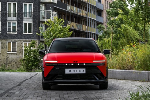 Hyundai_IONIQ_3_maakt_elektrisch_rijden_groots_en_bereikbaar_6.jpg